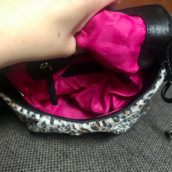 TREND cheetah sequin Juicy Couture crossbody - Picture 5 of 10